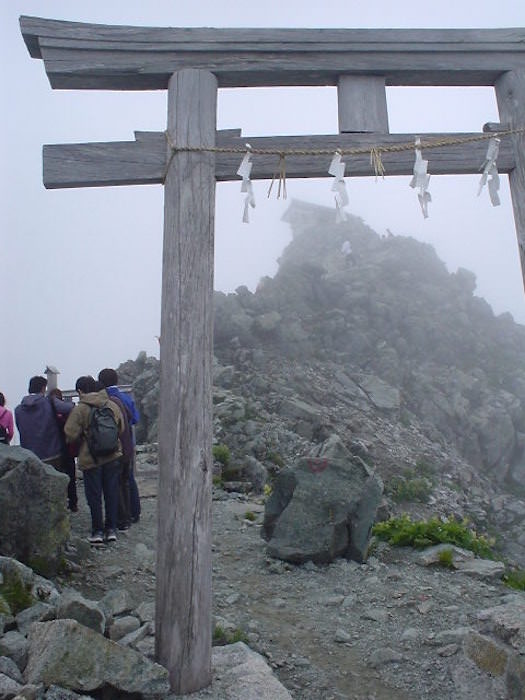 雄山神社の鳥居