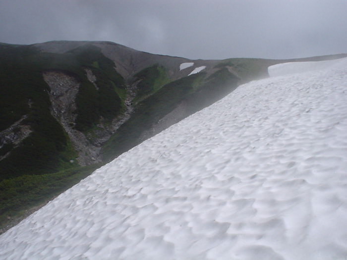 雷鳥平へ下山するルート「大走り」