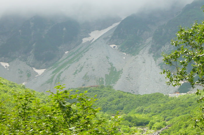 涸沢が見えてきた