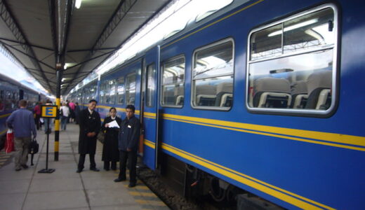 クスコからマチュピチュへの電車 VISTADOME