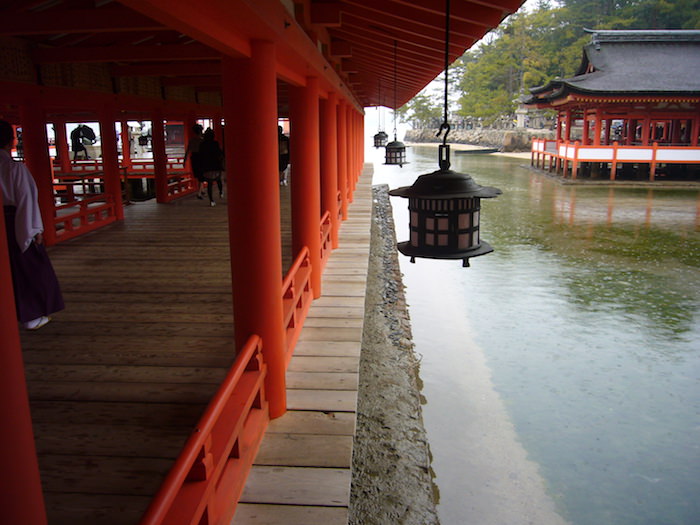 厳島神社
