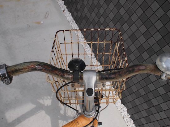 自転車の錆を木工用ボンドで簡単に取る 自転車の錆を木工用ボンドで簡単に取る