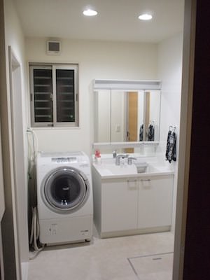 EVERLEDS LED電球を取り付けてみた様子 EVERLEDS LED電球を取り付けてみた様子