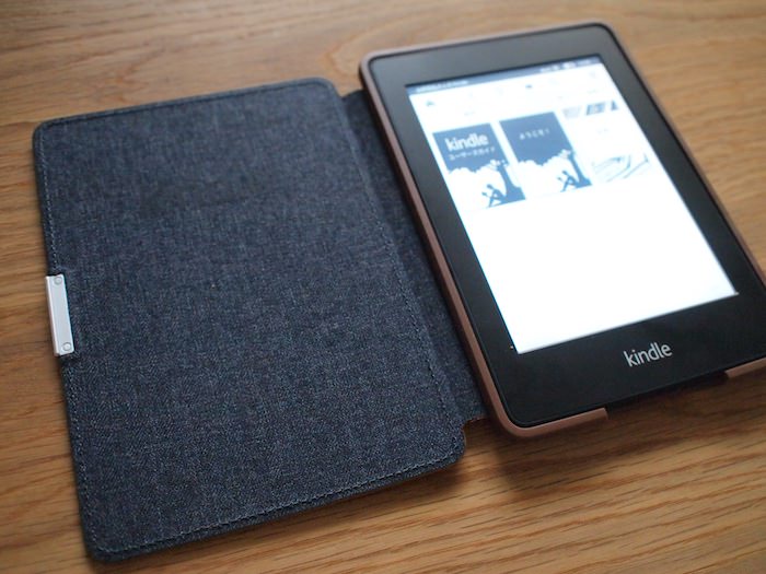 Kindle Paperwhite 純正レザーカバー裏面素材
