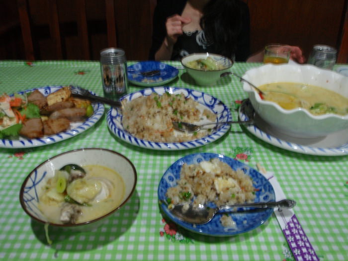 パラオ カープレストランの食事