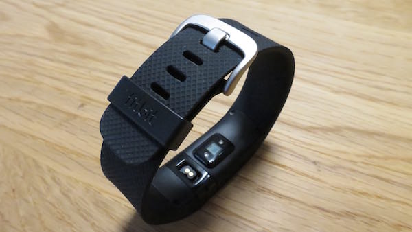 IMG_0371.jpg Fitbit Charge HRのデザイン