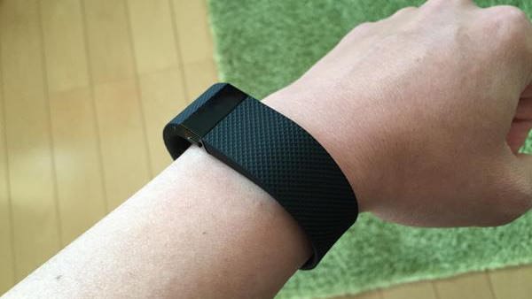 fitbit.jpg Fitbit Charge HR
