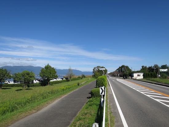 IMG_0470.jpg 湖周道路