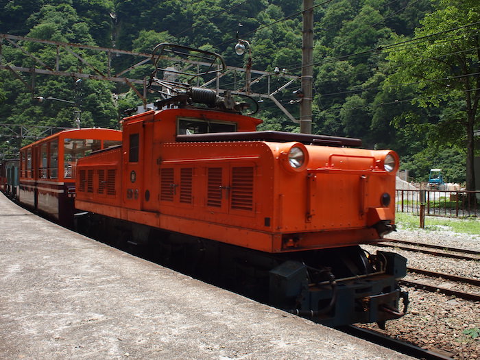 トロッコ電車