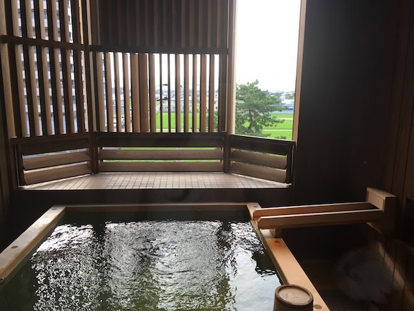 あわじ浜離宮の部屋付き露天風呂