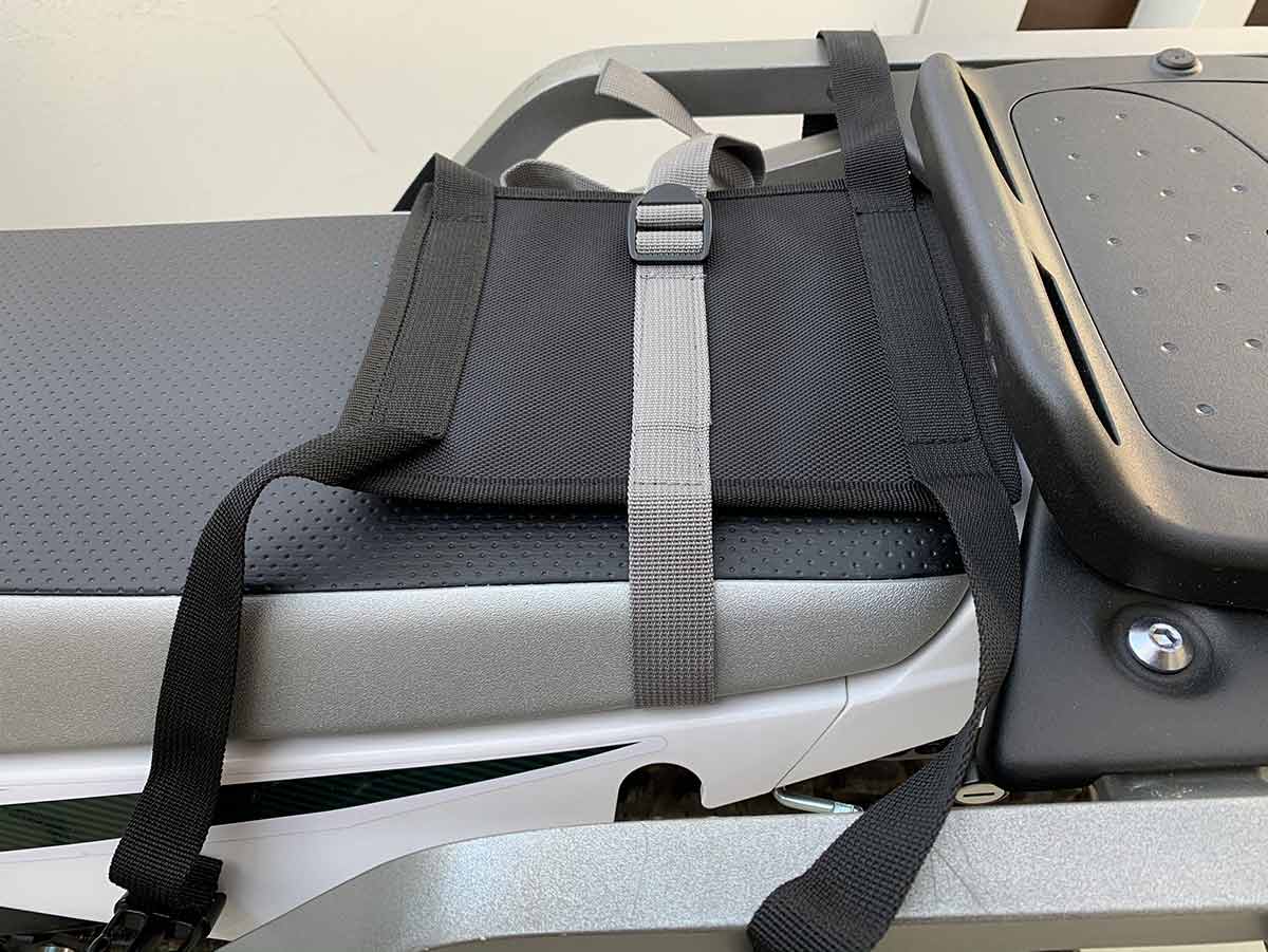 セローのシートにイージーベースを取り付け