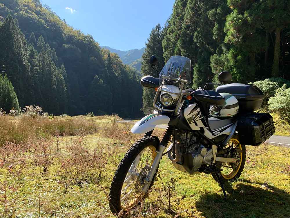 山が似合うセロー