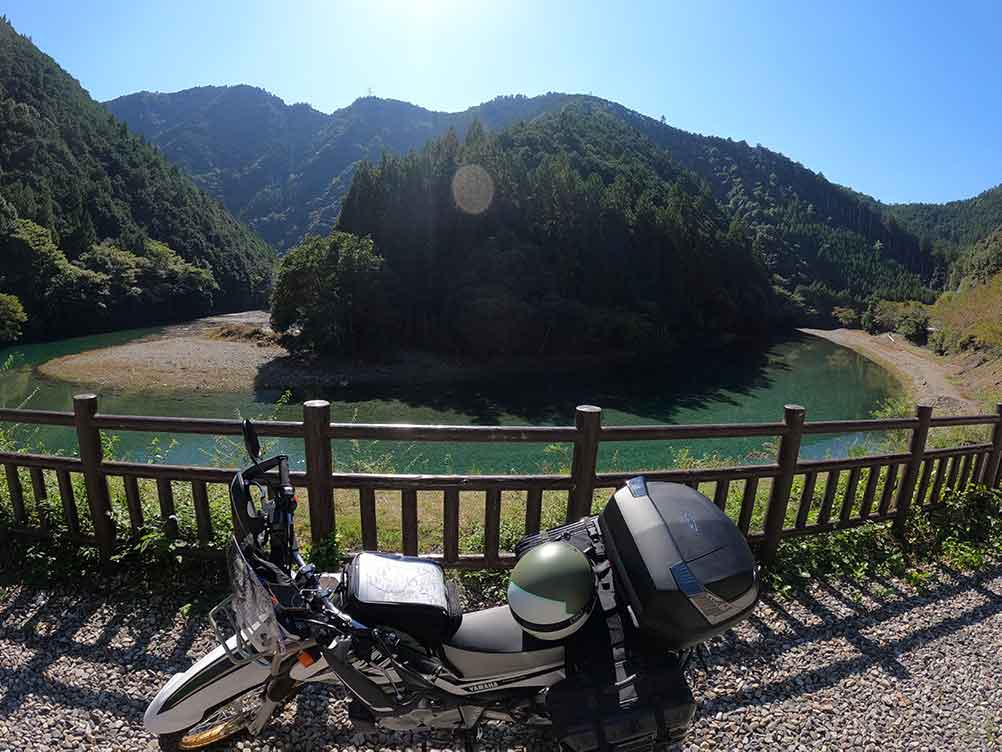 169号線沿いのキレイな川