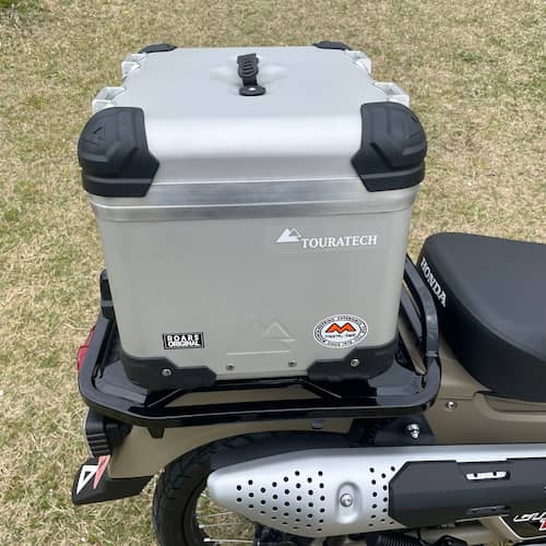 ハンターカブにツアラテックのトップケース 38L